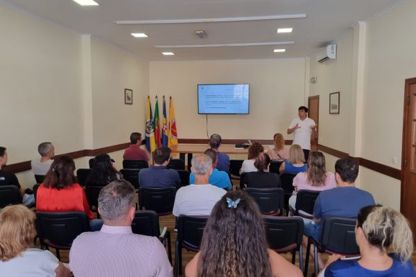 SESSÃO INFORMATIVA SOBRE OS DIREITOS E DEVERES DOS UTENTES BENEFICIÁRIOS DE PRESTAÇÕES DE DESEMPREGO | PLANO PESSOAL DE EMPREGO