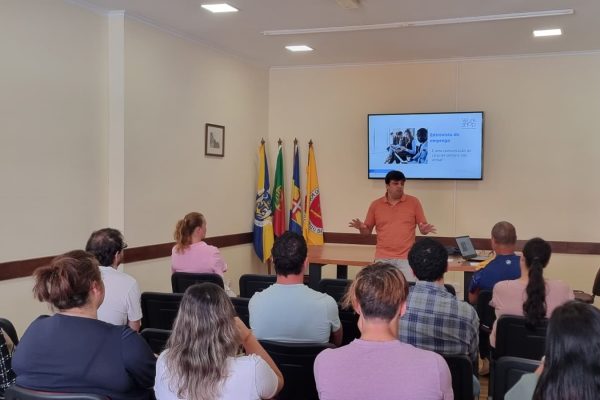 WORKSHOP DE PROCURA ATIVA DE EMPREGO | CASA DO POVO DO ESTREITO DE CÂMARA DE LOBOS