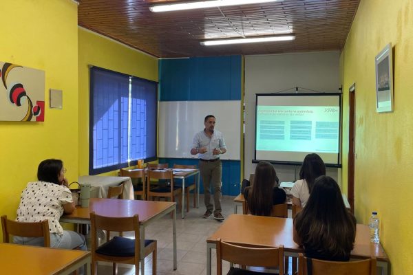 WORKSHOP EMPODERAMENTO JOVEM NA CALHETA